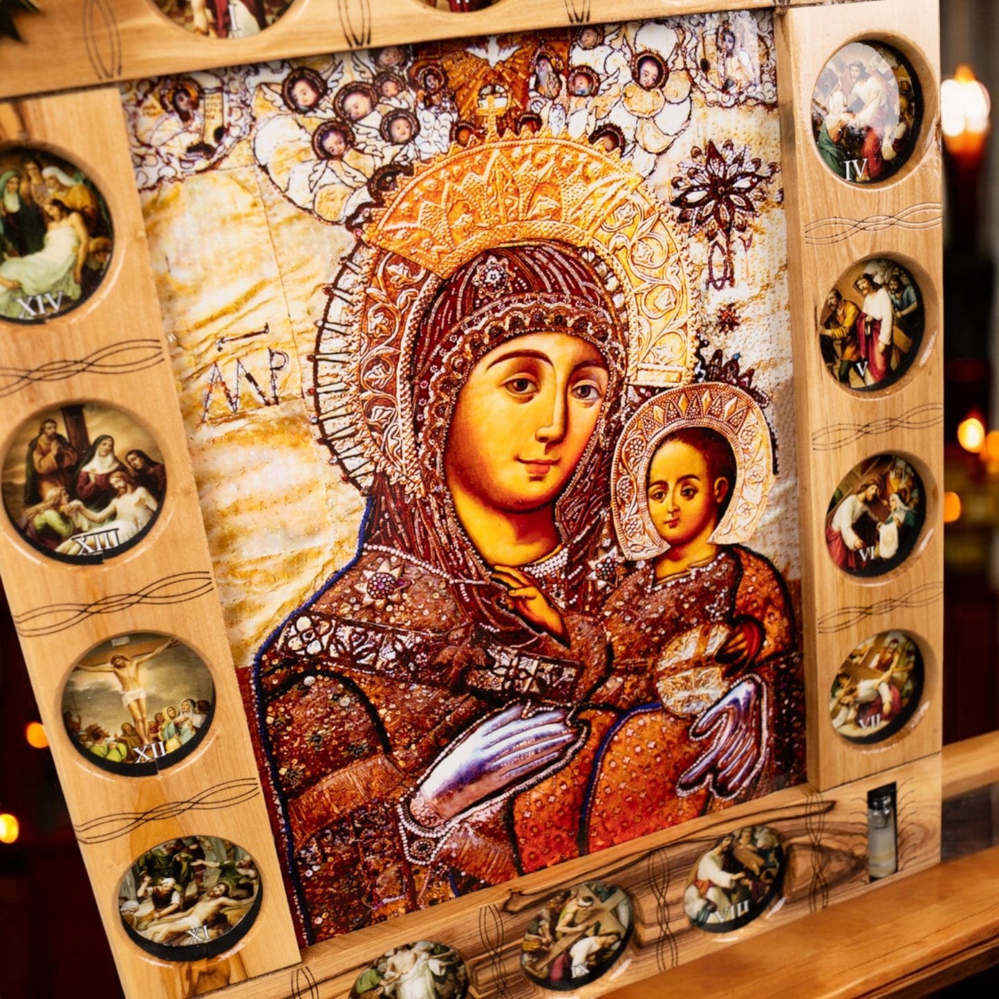 Icoană „Maica Domnului din Bethlehem”, cu Cele 14 Stații ale Crucii image 1