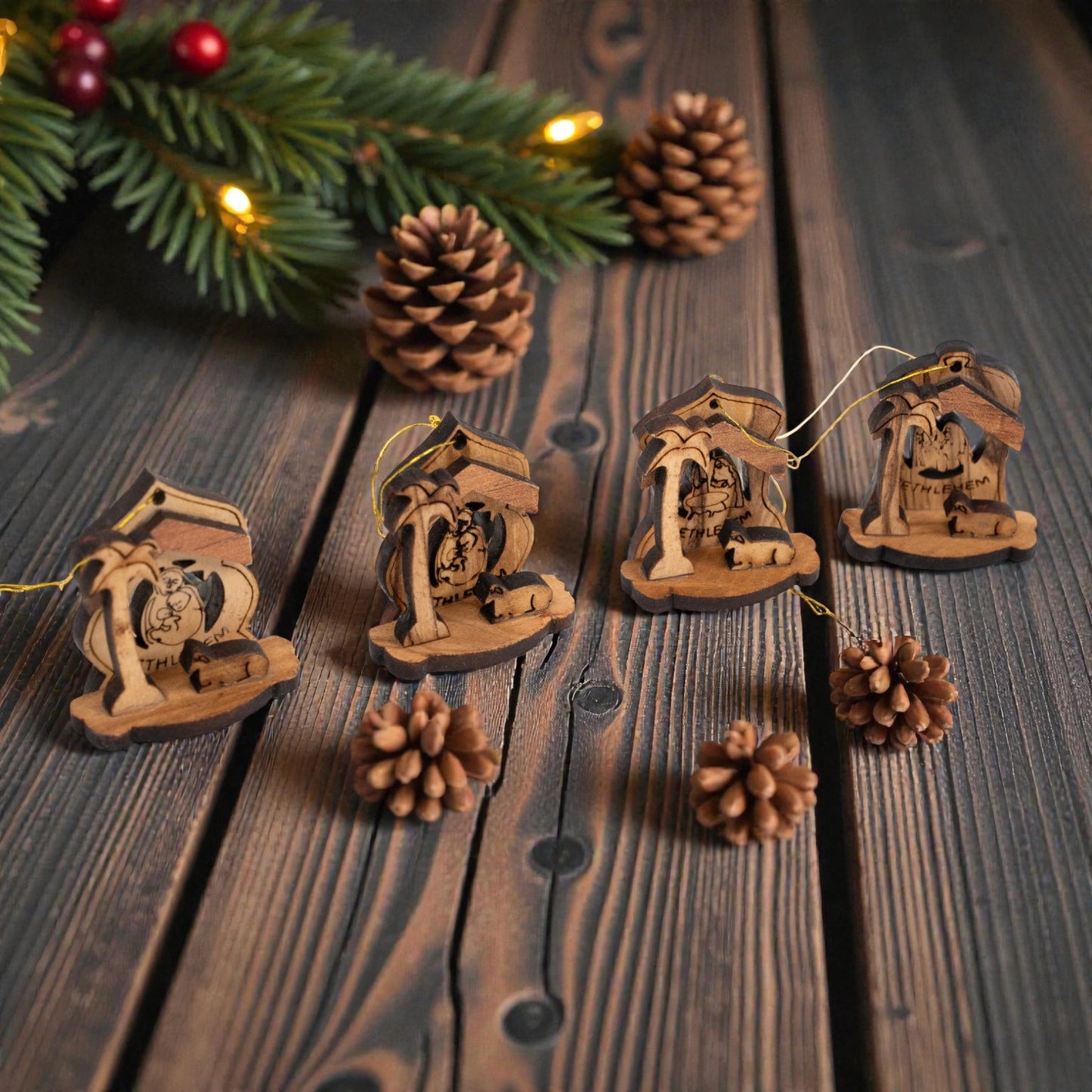 Set 4 decorațiuni brad „Nașterea Domnului – Bethlehem” image 3